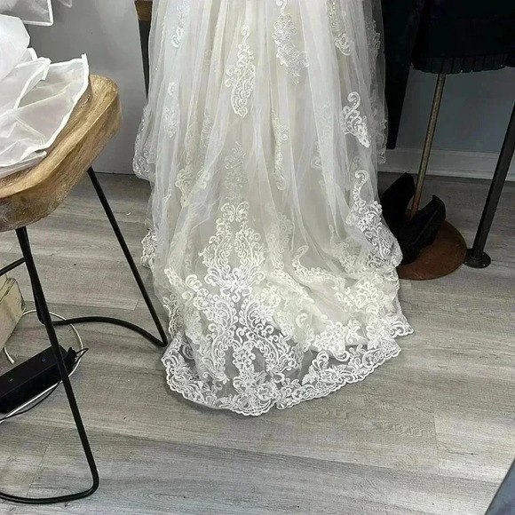 MORI LEE KRISTA Style: 8205 SIZE 12 in ivory - Picture 8 of 8